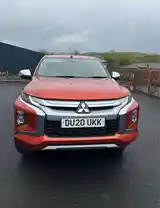 Mitsubishi L200  - Thumbnail 2