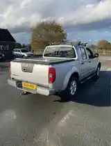 Nissan Navara - Thumbnail 2